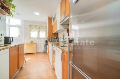Apartamento T3 para Venda em Carcavelos e Parede