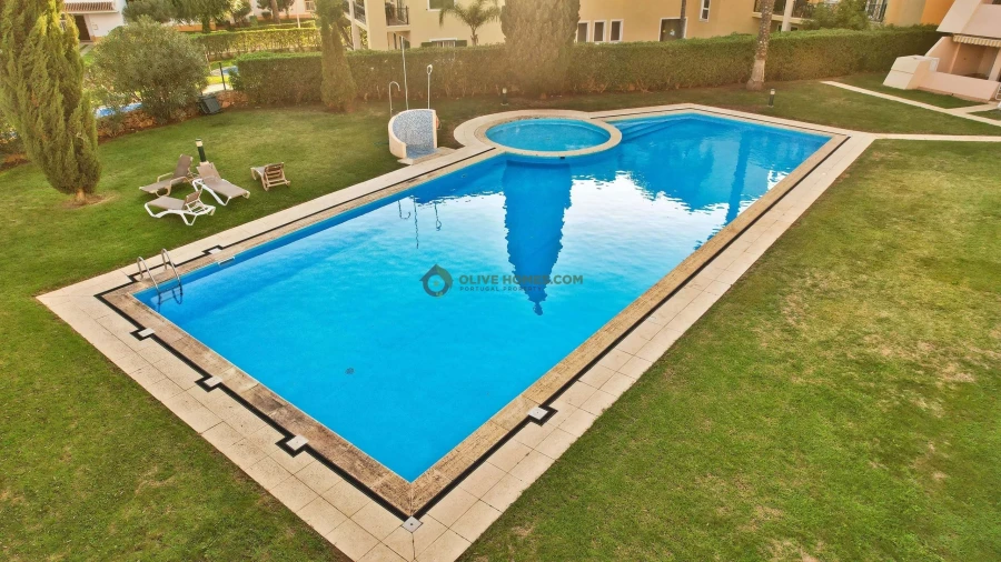 Apartamento T2 para Venda em Quarteira Foto 10