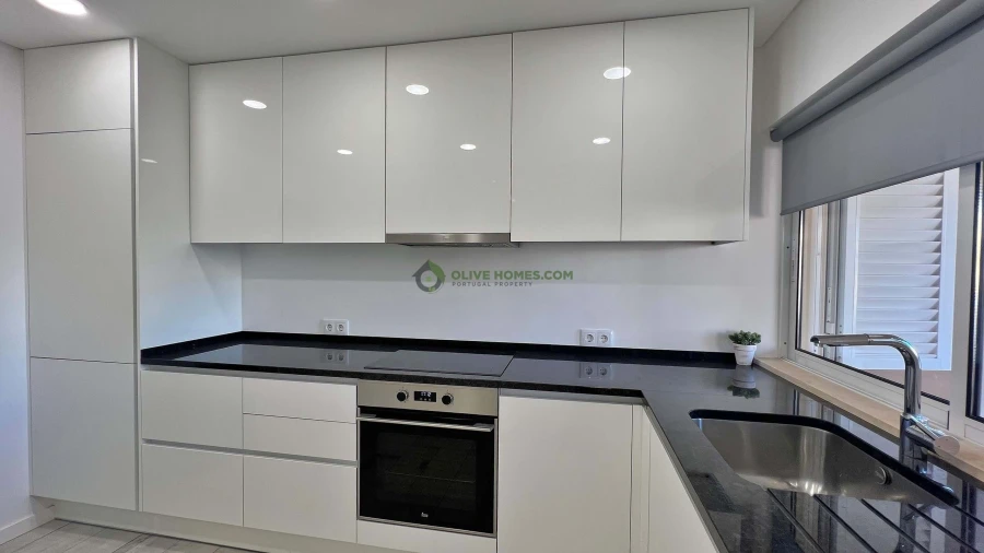 Apartamento T2 para Venda em Quarteira Foto 22
