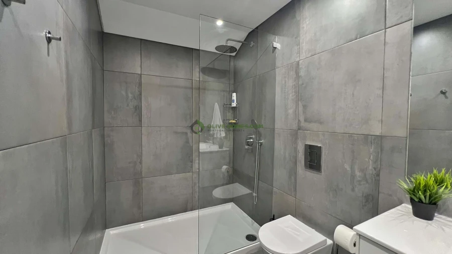Apartamento T2 para Venda em Quarteira Foto 27