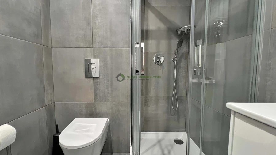 Apartamento T2 para Venda em Quarteira Foto 19