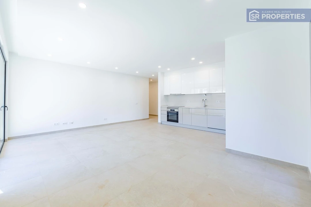 Apartamento T3 para Venda em Quarteira Foto 10