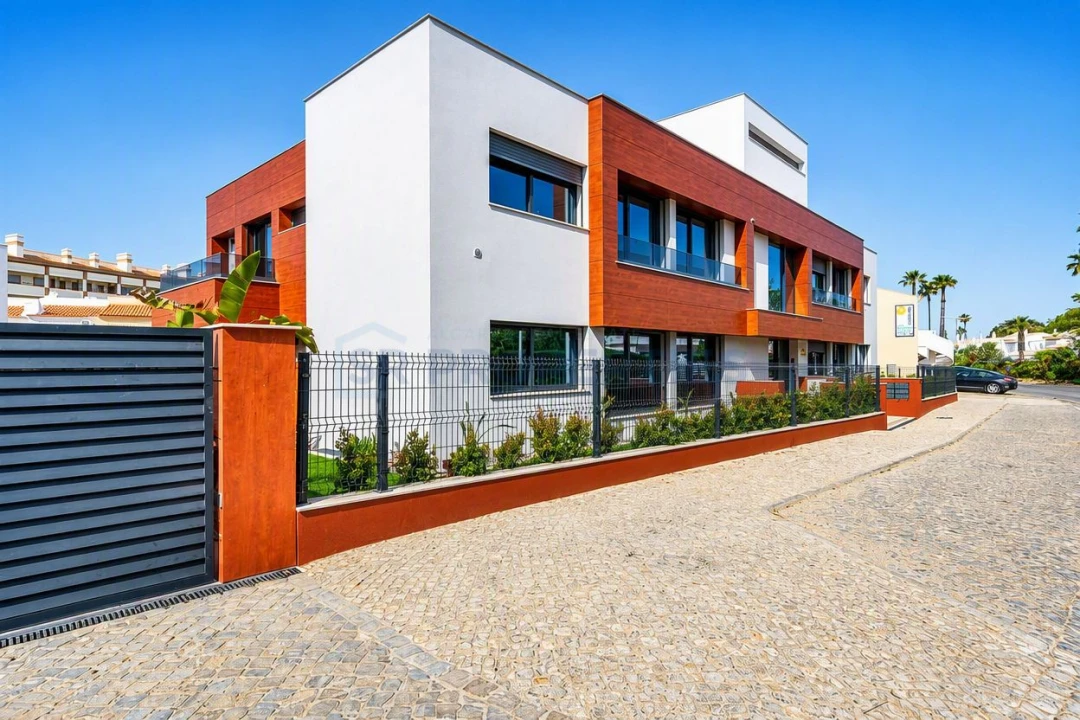 Apartamento T3 para Venda em Quarteira Foto 26