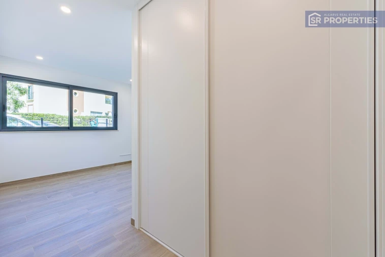 Apartamento T3 para Venda em Quarteira Foto 14