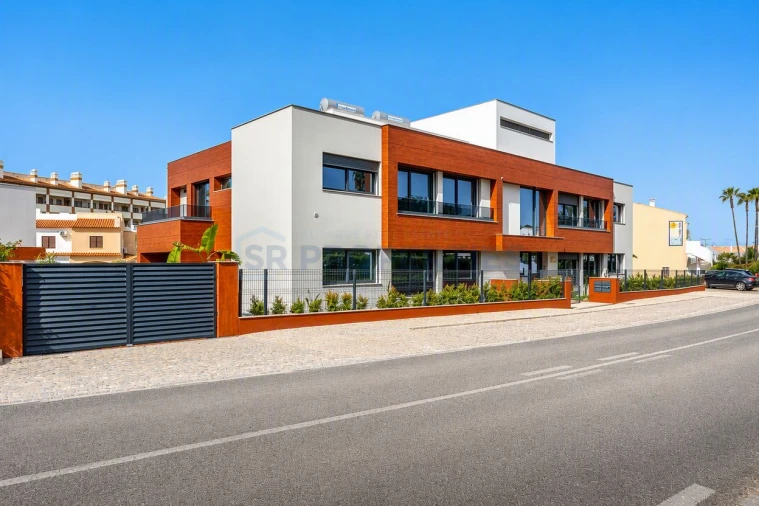 Apartamento T3 para Venda em Quarteira Foto 33