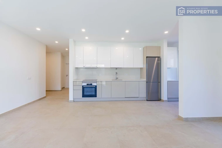 Apartamento T3 para Venda em Quarteira Foto 5