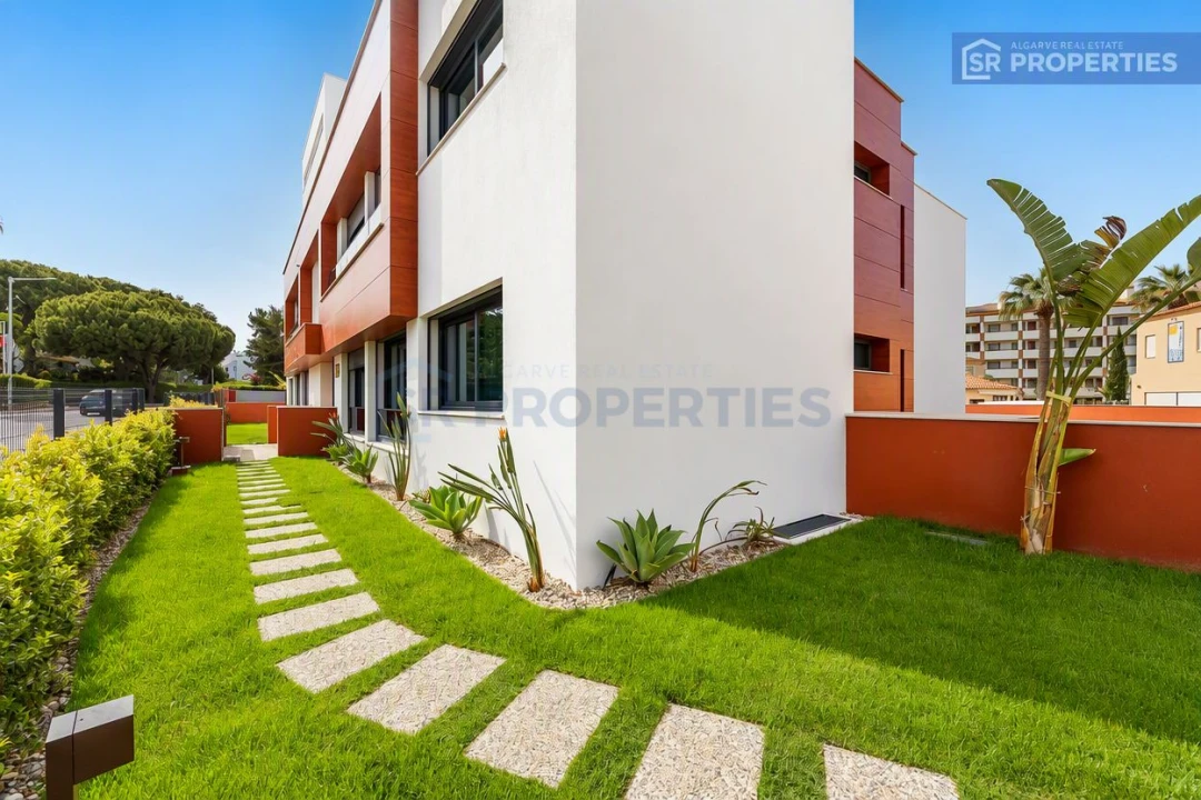 Apartamento T3 para Venda em Quarteira Foto 28