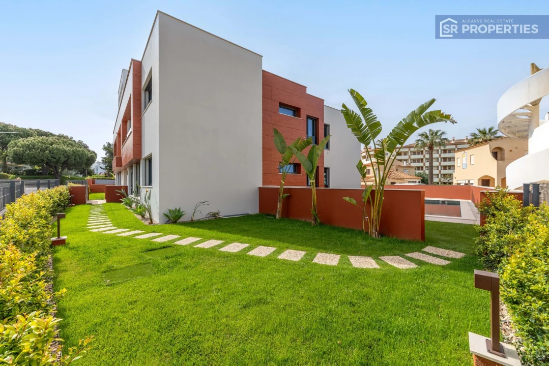 Apartamento T3 para Venda em Quarteira Foto 22