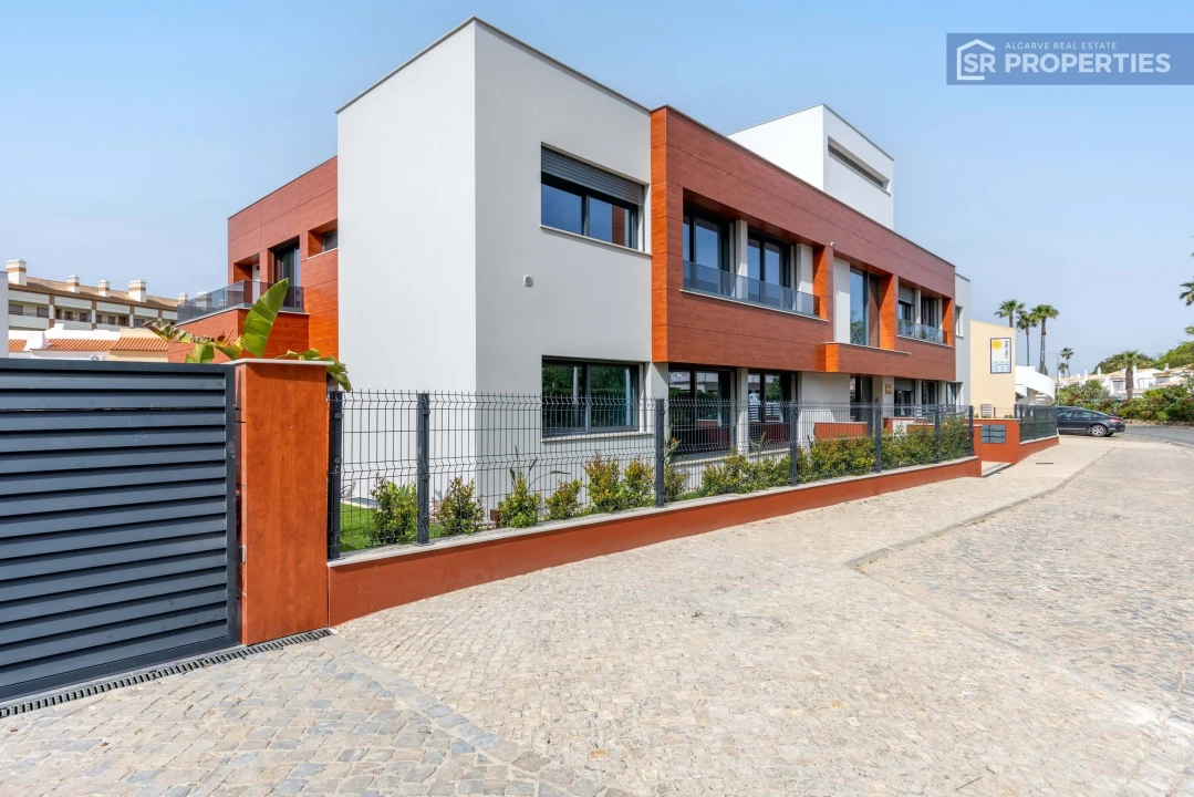 Apartamento T3 para Venda em Quarteira Foto 25