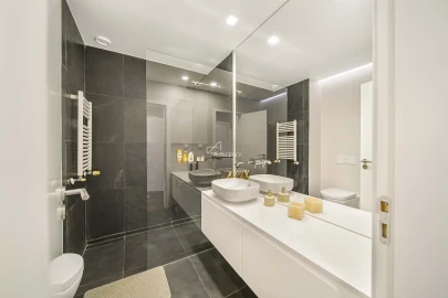 Apartamento T2 para Venda em Carcavelos e Parede
