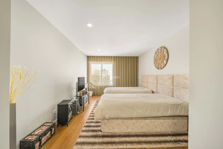 Apartamento T2 para Venda em Carcavelos e Parede Foto 19