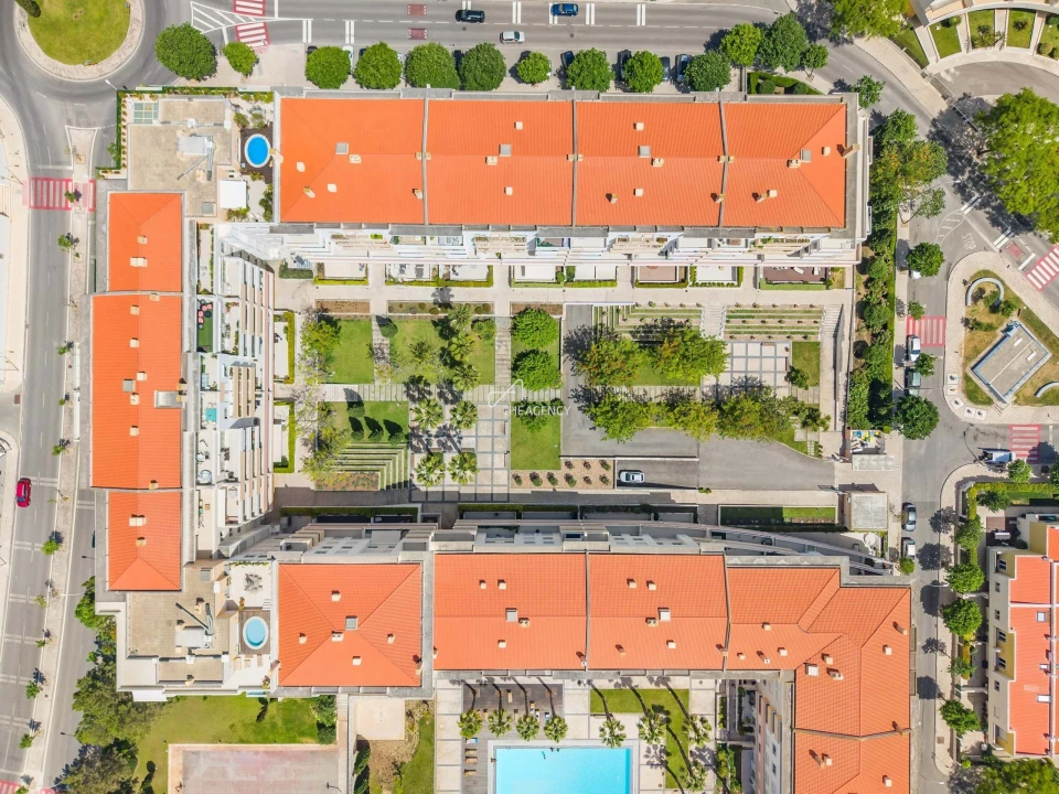 Apartamento T2 para Venda em Carcavelos e Parede Foto 28