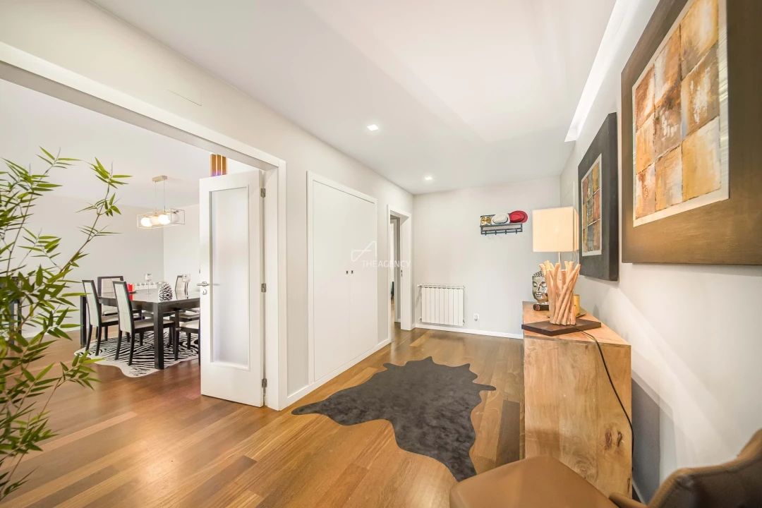 Apartamento T2 para Venda em Carcavelos e Parede Foto 9