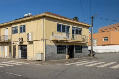 Negócio para Venda em Baguim do Monte (Rio Tinto)