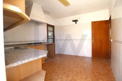 Moradia T5 para Venda em São Silvestre