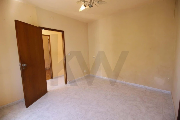 Moradia T5 para Venda em São Silvestre Foto 10