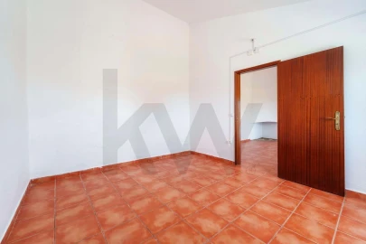 Moradia T2 para Venda em Santa Cruz