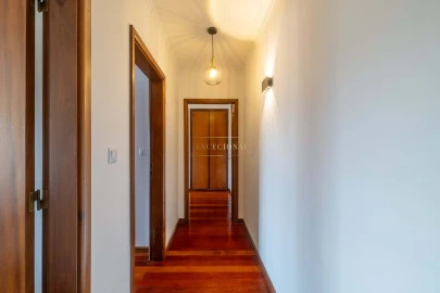 Apartamento T3 para Venda em Castêlo da Maia