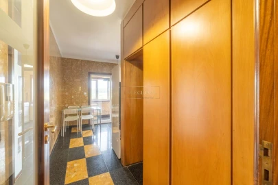 Apartamento T3 para Venda em Castêlo da Maia