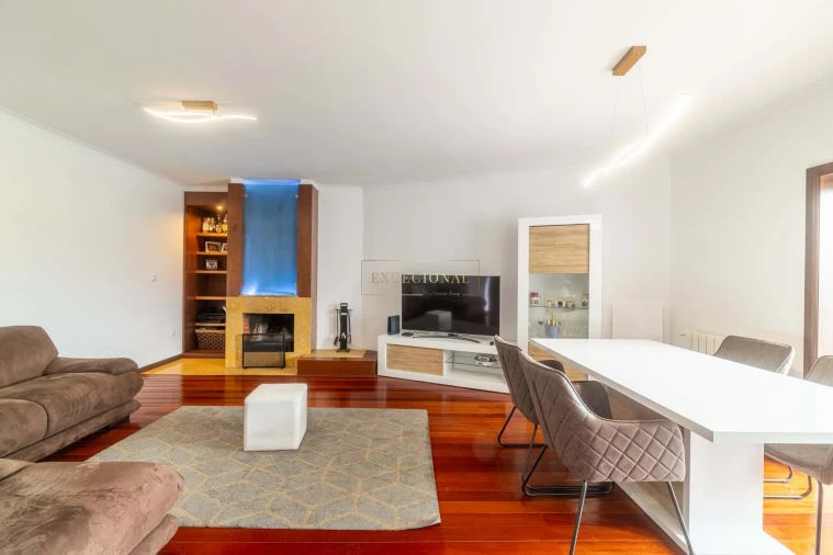 Apartamento T3 para Venda em Castêlo da Maia Foto 15