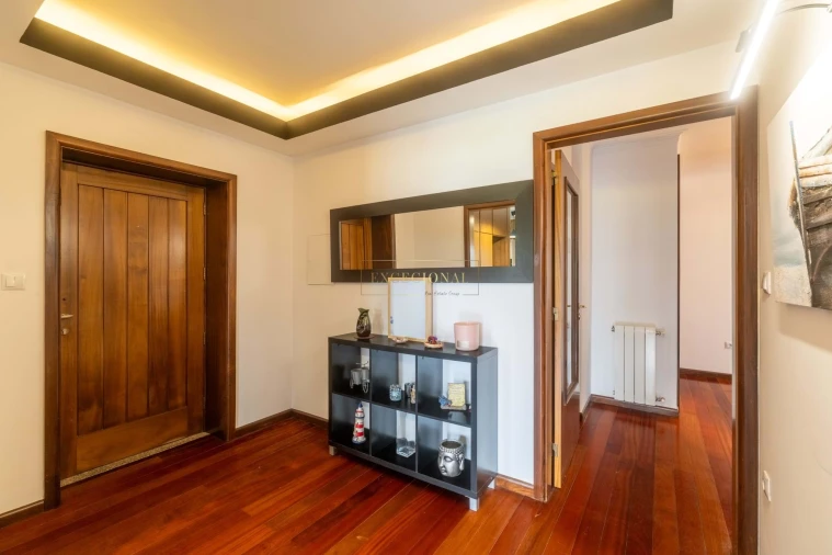 Apartamento T3 para Venda em Castêlo da Maia Foto 27