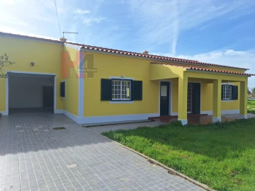 Moradia T3 para Venda em Glória do Ribatejo e Granho