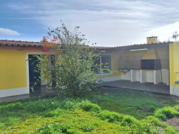 Moradia T3 para Venda em Glória do Ribatejo e Granho