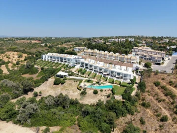 Moradia T3 para Venda em Albufeira e Olhos de Água