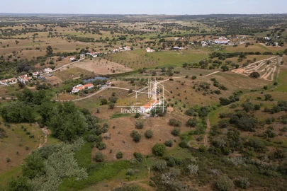 Moradia T5 para Venda em Pavia