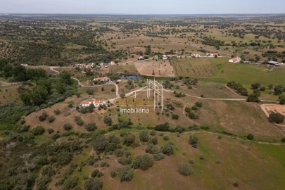 Moradia T5 para Venda em Pavia