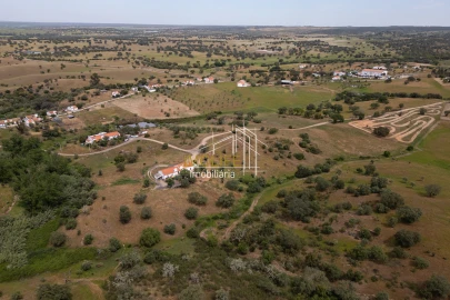 Moradia T5 para Venda em Pavia