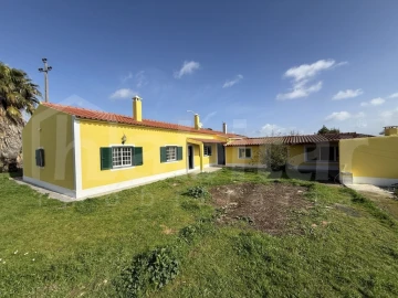 Moradia T3 para Venda em Glória do Ribatejo e Granho