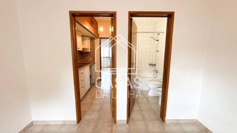 Apartamento T1 para Arrendamento em Carcavelos e Parede