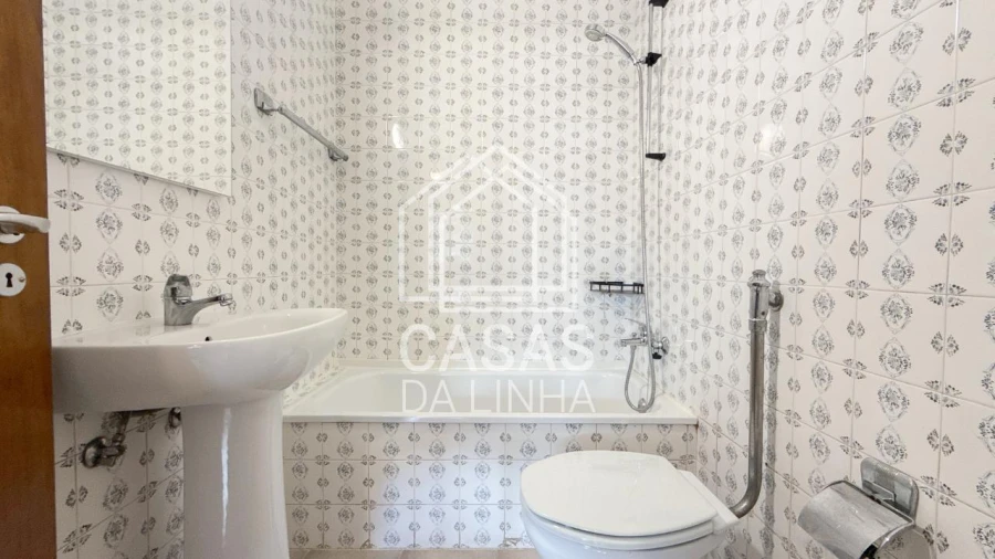 Apartamento T1 para Arrendamento em Carcavelos e Parede Foto 9