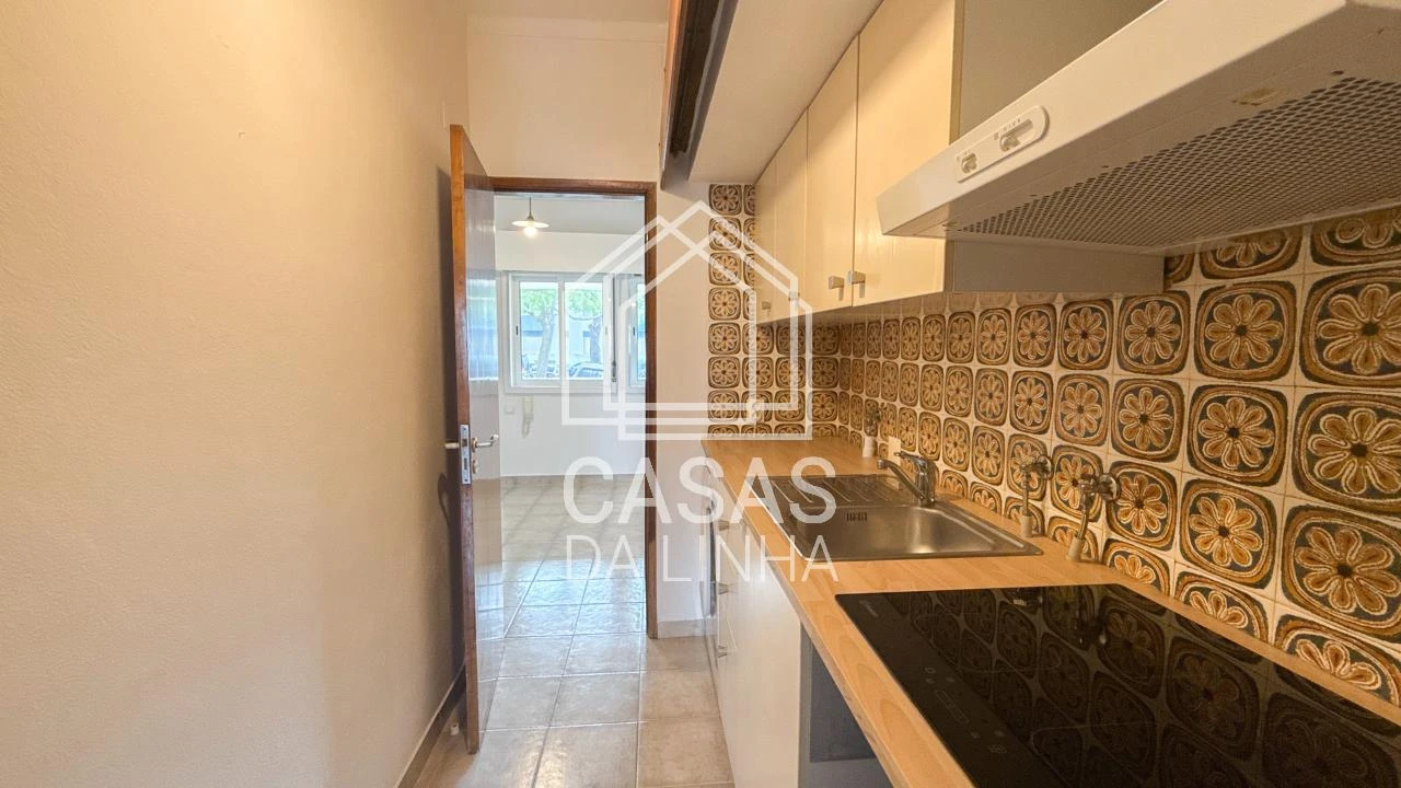 Apartamento T1 para Arrendamento em Carcavelos e Parede Foto 10