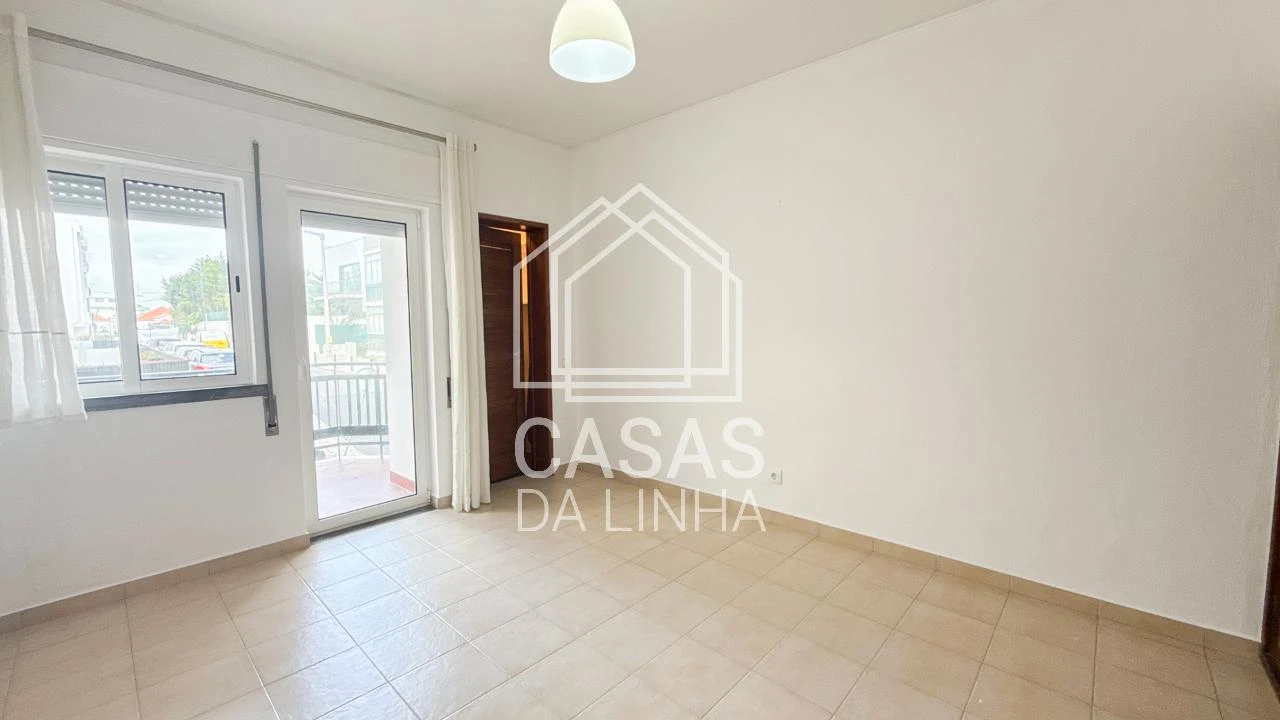 Apartamento T1 para Arrendamento em Carcavelos e Parede Foto 13