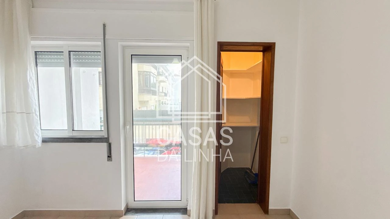 Apartamento T1 para Arrendamento em Carcavelos e Parede Foto 15