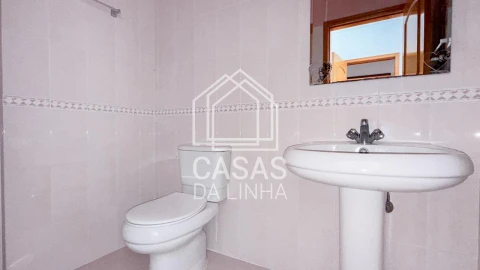 Apartamento T2 para Arrendamento em Rio de Mouro