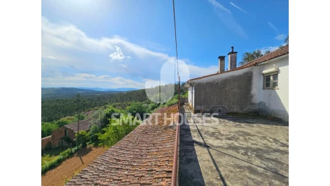 Moradia T4 para Venda em São Martinho da Cortiça