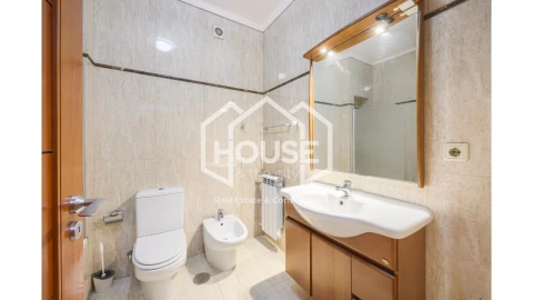 Apartamento T3 para Venda em Aradas