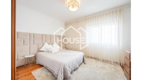 Apartamento T3 para Venda em Aradas