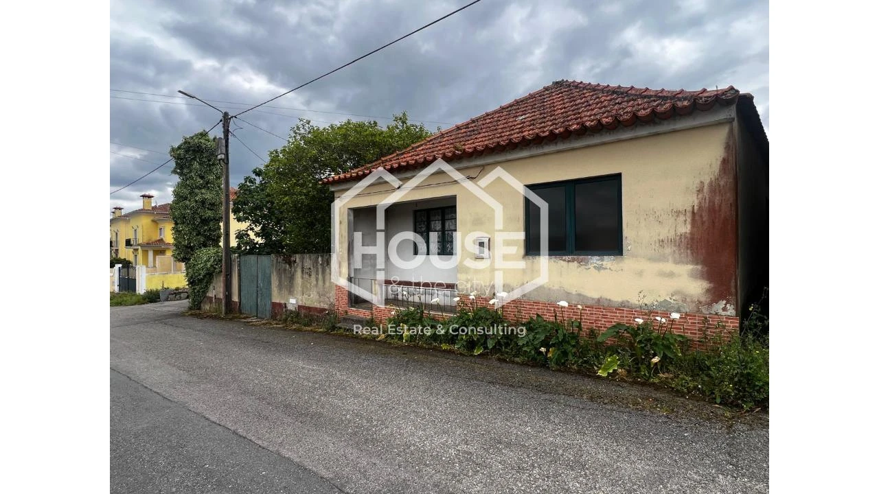 Moradia T3 para Venda em Arouca e Burgo Foto 1