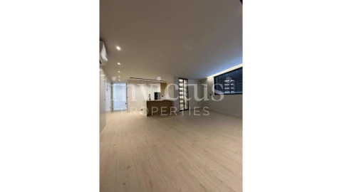 Apartamento T4 para Venda em Gondomar (São Cosme), Valbom e Jovim