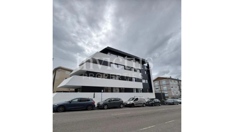 Apartamento T4 para Venda em Gondomar (São Cosme), Valbom e Jovim