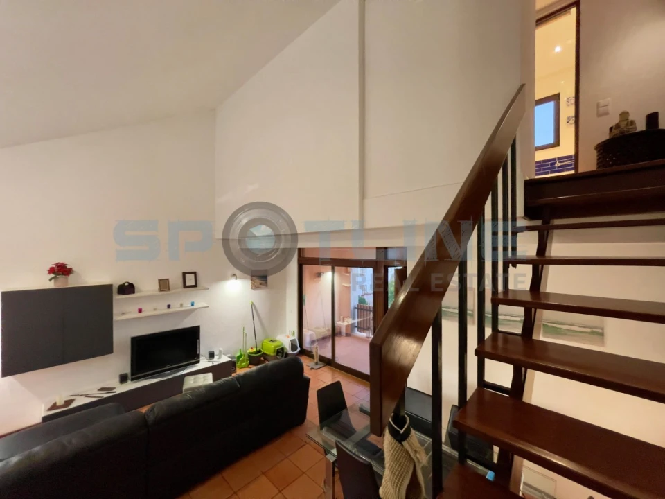 Apartamento T1 para Arrendamento em Quarteira Foto 23