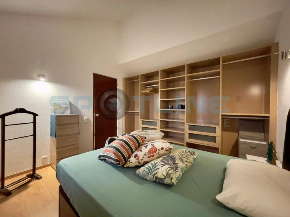 Apartamento T1 para Arrendamento em Quarteira Foto 38