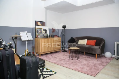 Apartamento T2 para Venda em Santo António dos Cavaleiros e Frielas
