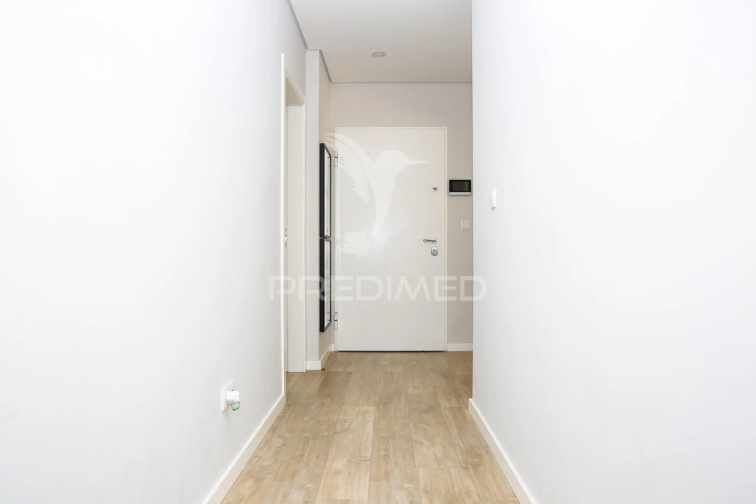 Apartamento T2 para Venda em Santo António dos Cavaleiros e Frielas Foto 22