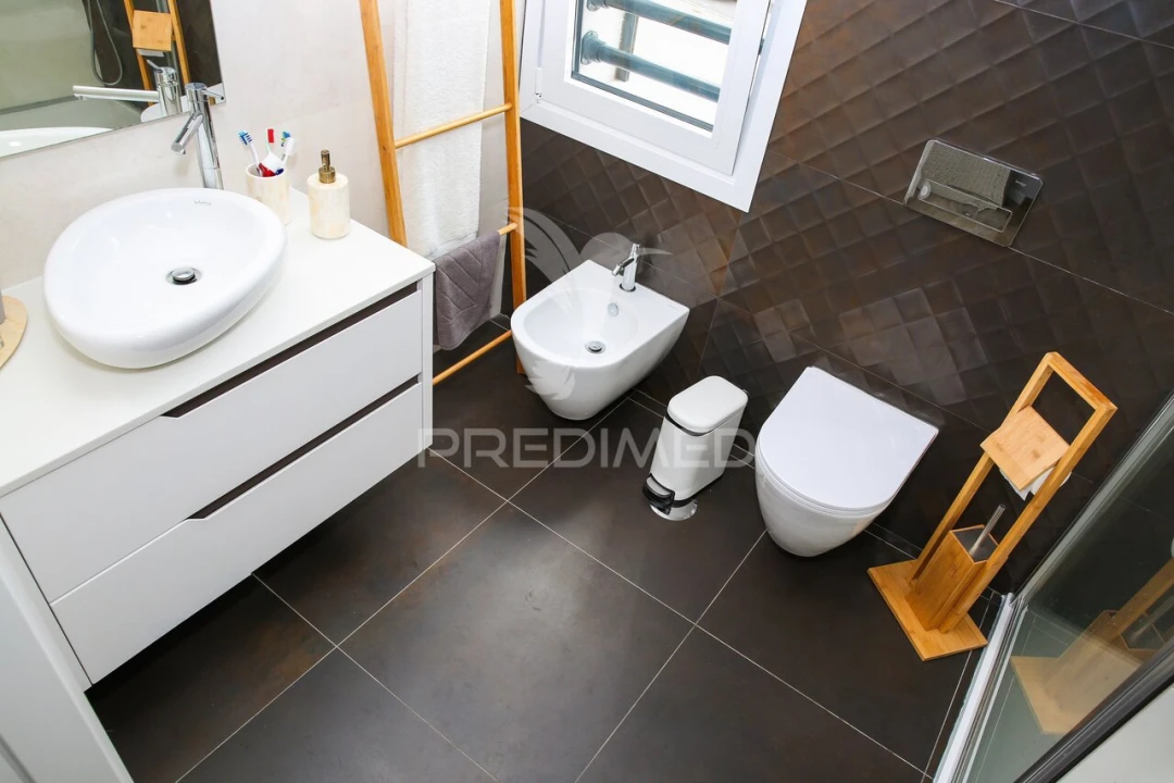 Apartamento T2 para Venda em Santo António dos Cavaleiros e Frielas Foto 18