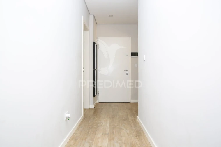 Apartamento T2 para Venda em Santo António dos Cavaleiros e Frielas Foto 22